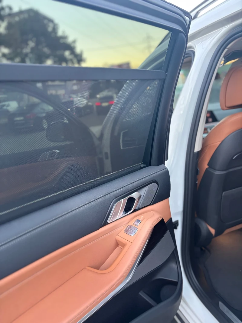 BMW X7, снимка 8 - Автомобили и джипове - 52745651