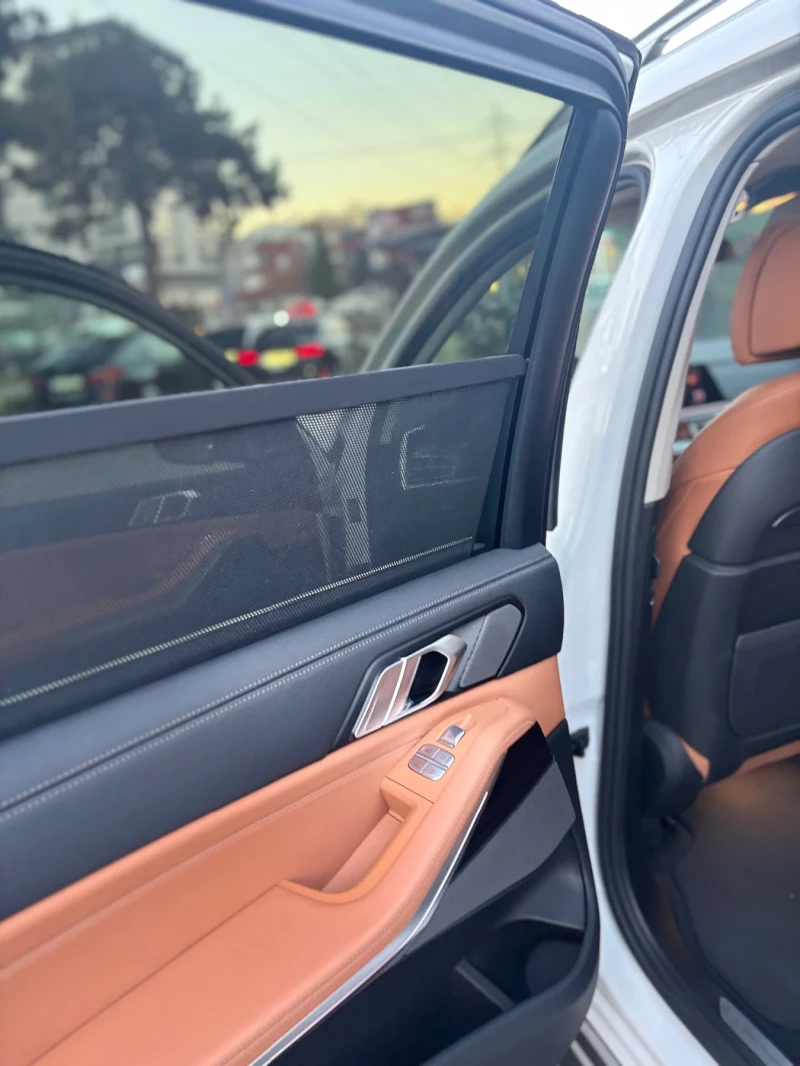 BMW X7, снимка 10 - Автомобили и джипове - 52745651