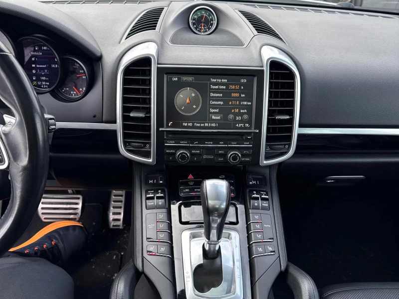 Porsche Cayenne S* Pano* 360view* Подгрев* Обдух* Bose* , снимка 11 - Автомобили и джипове - 53599695