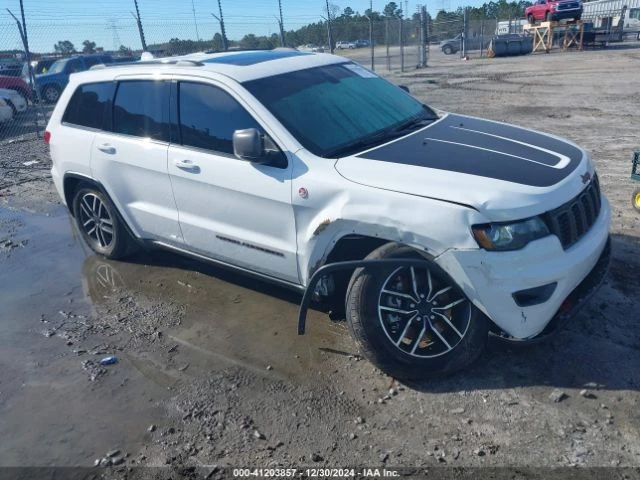 Jeep Grand cherokee TRAILHAWK* 8ZF* DISTRONIC* LINEASSIST* , снимка 1 - Автомобили и джипове - 49450432