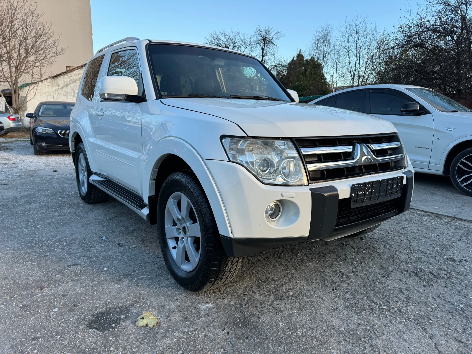 Mitsubishi Pajero 3.0D 190HP AVTOMAT XENON NAVI KLIMA КЪСА БАЗА   - изображение 4