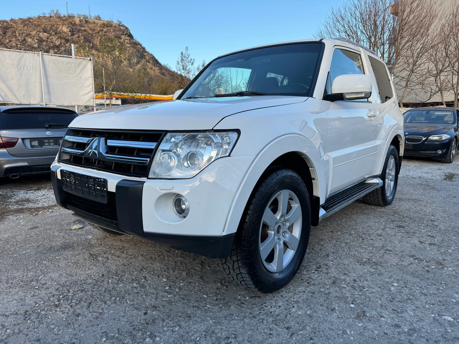 Mitsubishi Pajero 3.0D 190HP AVTOMAT XENON NAVI KLIMA КЪСА БАЗА   - изображение 2