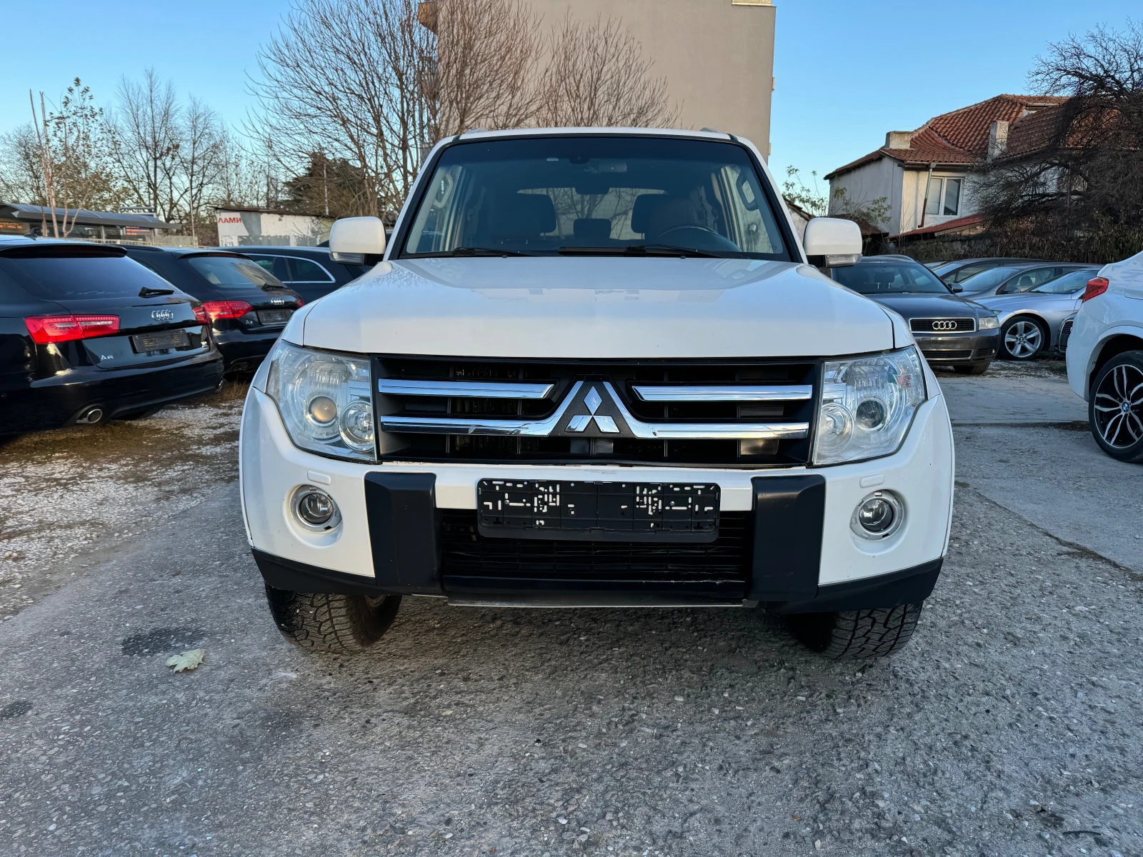 Mitsubishi Pajero 3.0D 190HP AVTOMAT XENON NAVI KLIMA КЪСА БАЗА   - изображение 3