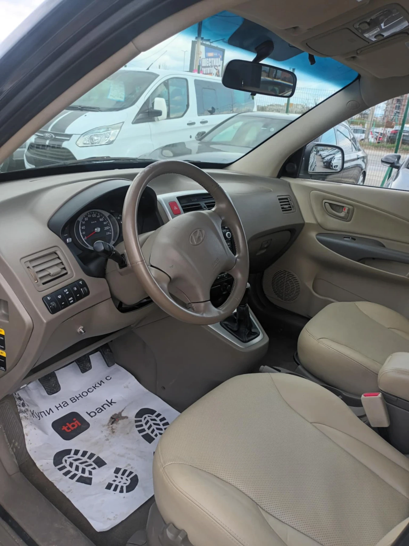 Hyundai Tucson 2.0 БЕНЗИН РЕАЛНИ КИЛОМЕТРИ  - изображение 5