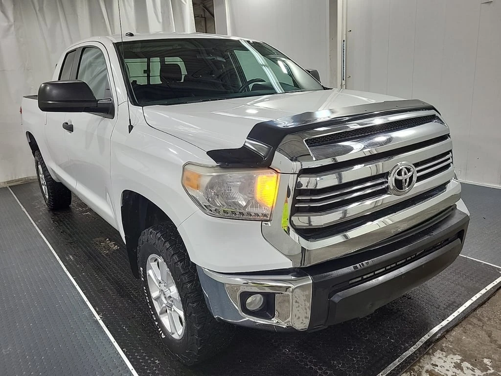 Toyota Tundra * SR5 CREW CAB STD BED * CARFAX * БЕЗ ПЪРВОНАЧАЛНА - изображение 2