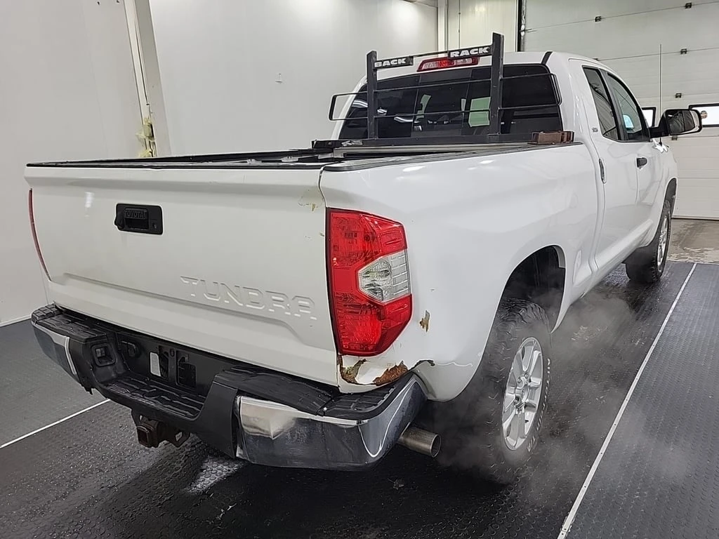 Toyota Tundra * SR5 CREW CAB STD BED * CARFAX * БЕЗ ПЪРВОНАЧАЛНА - изображение 3
