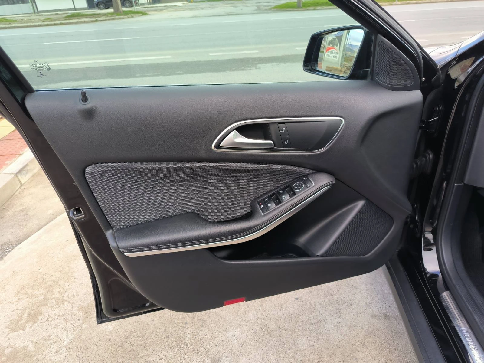 Mercedes-Benz GLA 200 2.2d-Navi-Kamera-Euro-6B-6sk. | Mobile.bg � ����������� 12