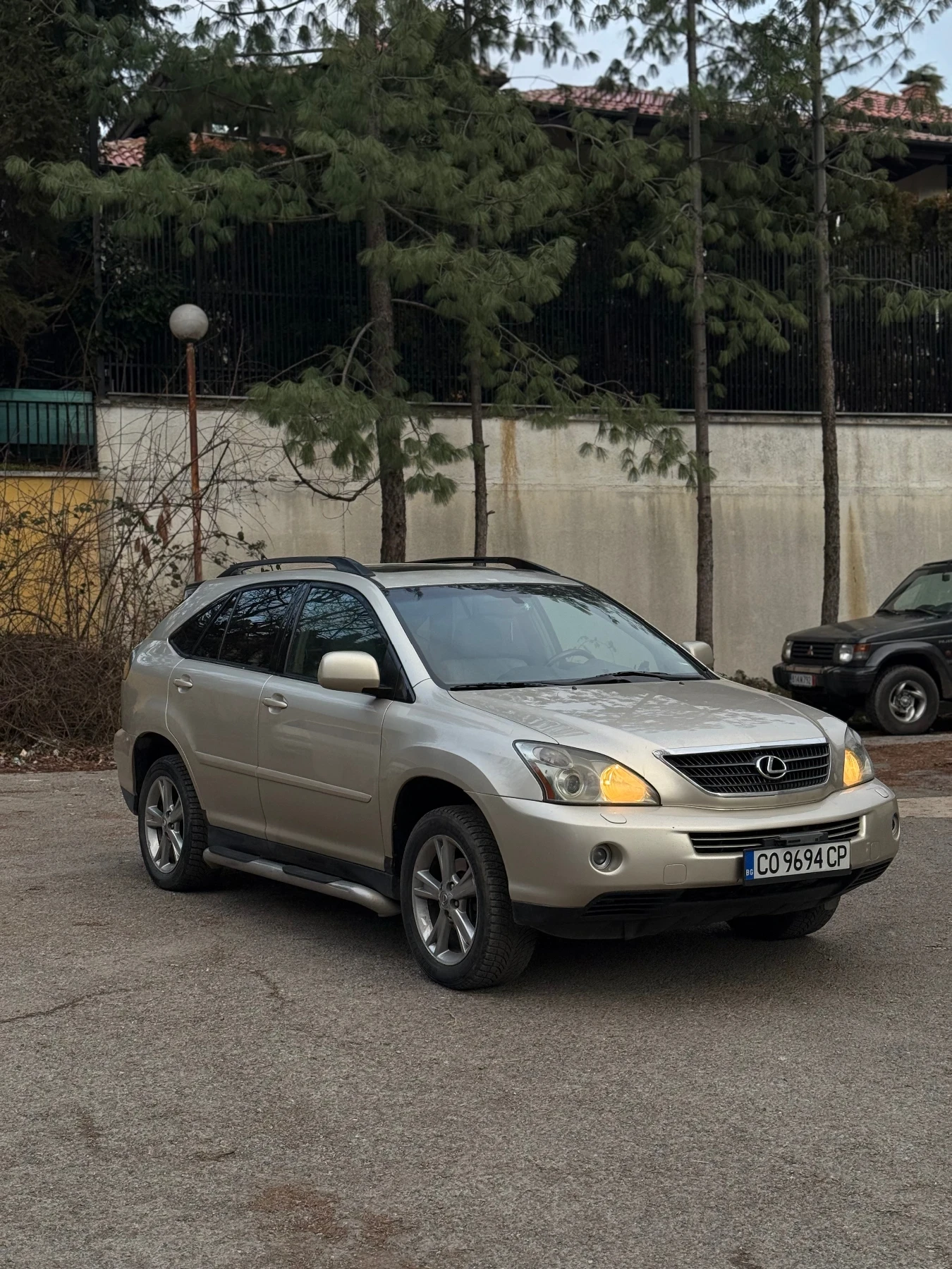 Lexus RX 400h, снимка 2 - Автомобили и джипове - 54403960