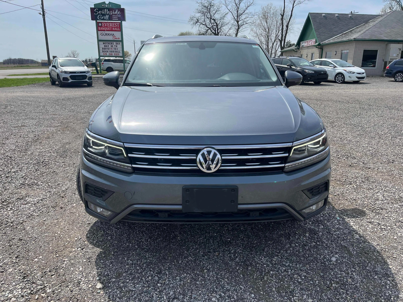 VW Tiguan Highline * * CARFAX * * Цена до БГ * * , снимка 2 - Автомобили и джипове - 54422962