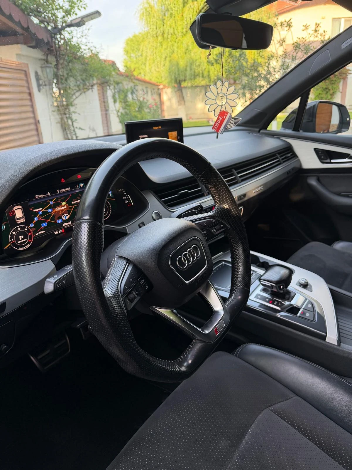 Audi Q7, снимка 7 - Автомобили и джипове - 54671909