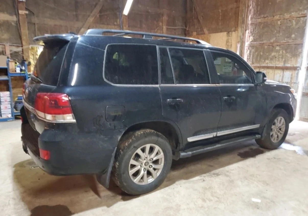 Toyota Land cruiser BASE * 5.7 * RUN&DRIVE * CARFAX *  | Mobile.bg � ����������� 3