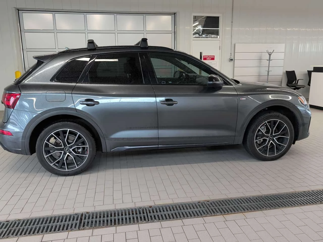 Audi Q5 * Progressiv * CARFAX * ЦЕНА ДО БГ, снимка 3 - Автомобили и джипове - 55164071