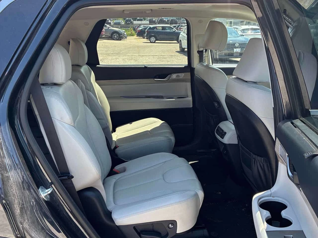 Hyundai Palisade * Luxury * CARFAX * ОПЦИЯ ЗА ФИНАНСИРАНЕ, снимка 14 - Автомобили и джипове - 55259980