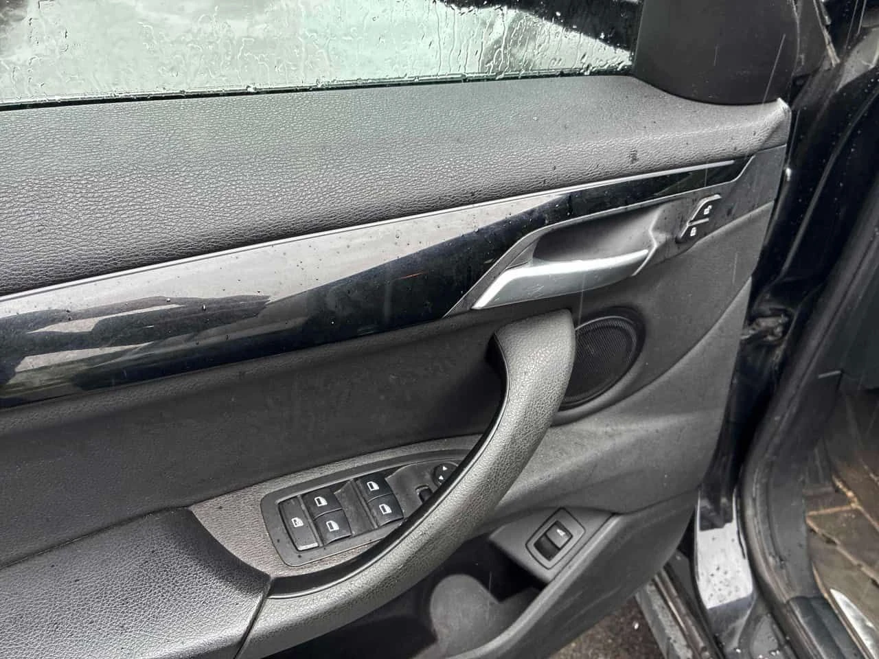 BMW X2  xDrive28i / ПОДГРЕВИ / ЗАДНА КАМЕРА , снимка 12 - Автомобили и джипове - 55554457