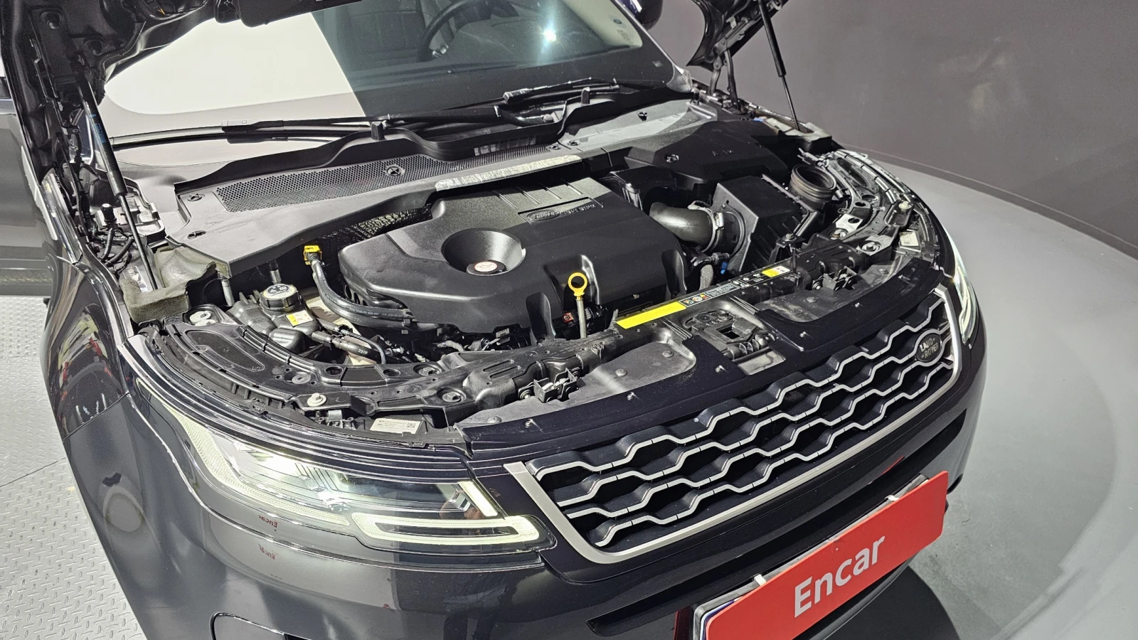 Land Rover Range Rover Evoque D180* BLIND SPOT* ЛЮК* ПОДГРЕВ ВОЛАН* КРАЙНА ЦЕНА, снимка 6 - Автомобили и джипове - 55595203