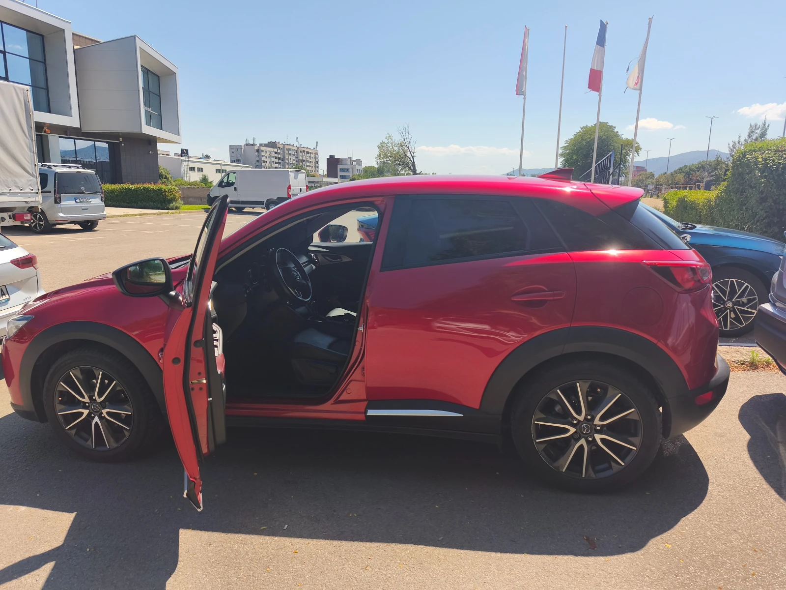 Mazda CX-3, снимка 10 - Автомобили и джипове - 55885788