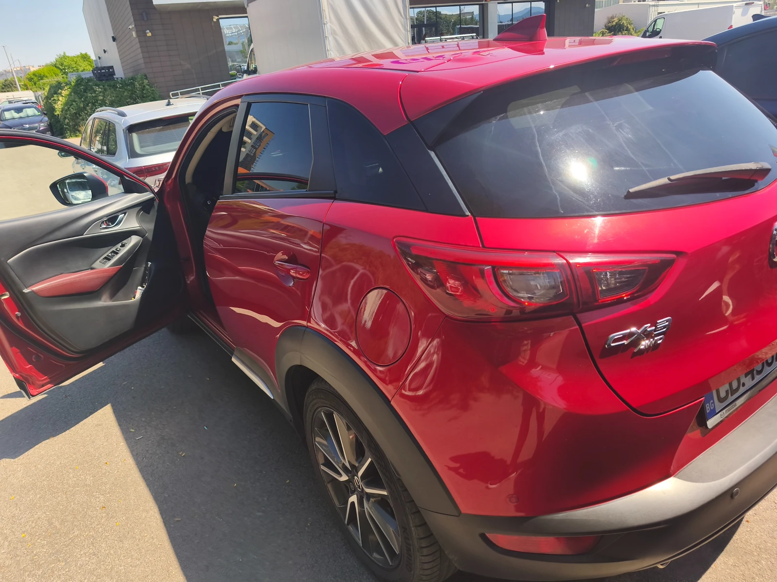 Mazda CX-3, снимка 3 - Автомобили и джипове - 55885788