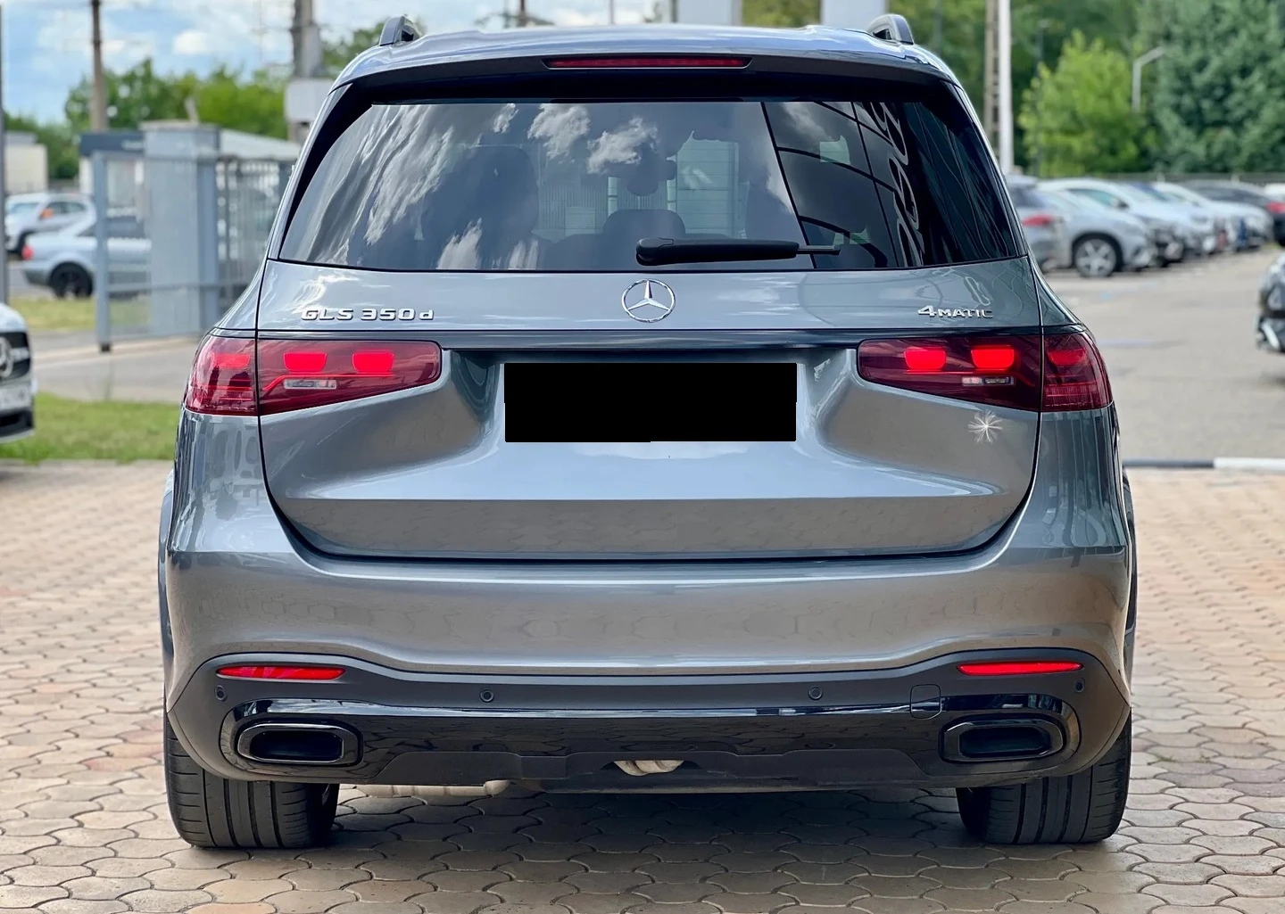 Mercedes-Benz GLS 350 d 4MATIC AMG-Line, снимка 4 - Автомобили и джипове - 55889553