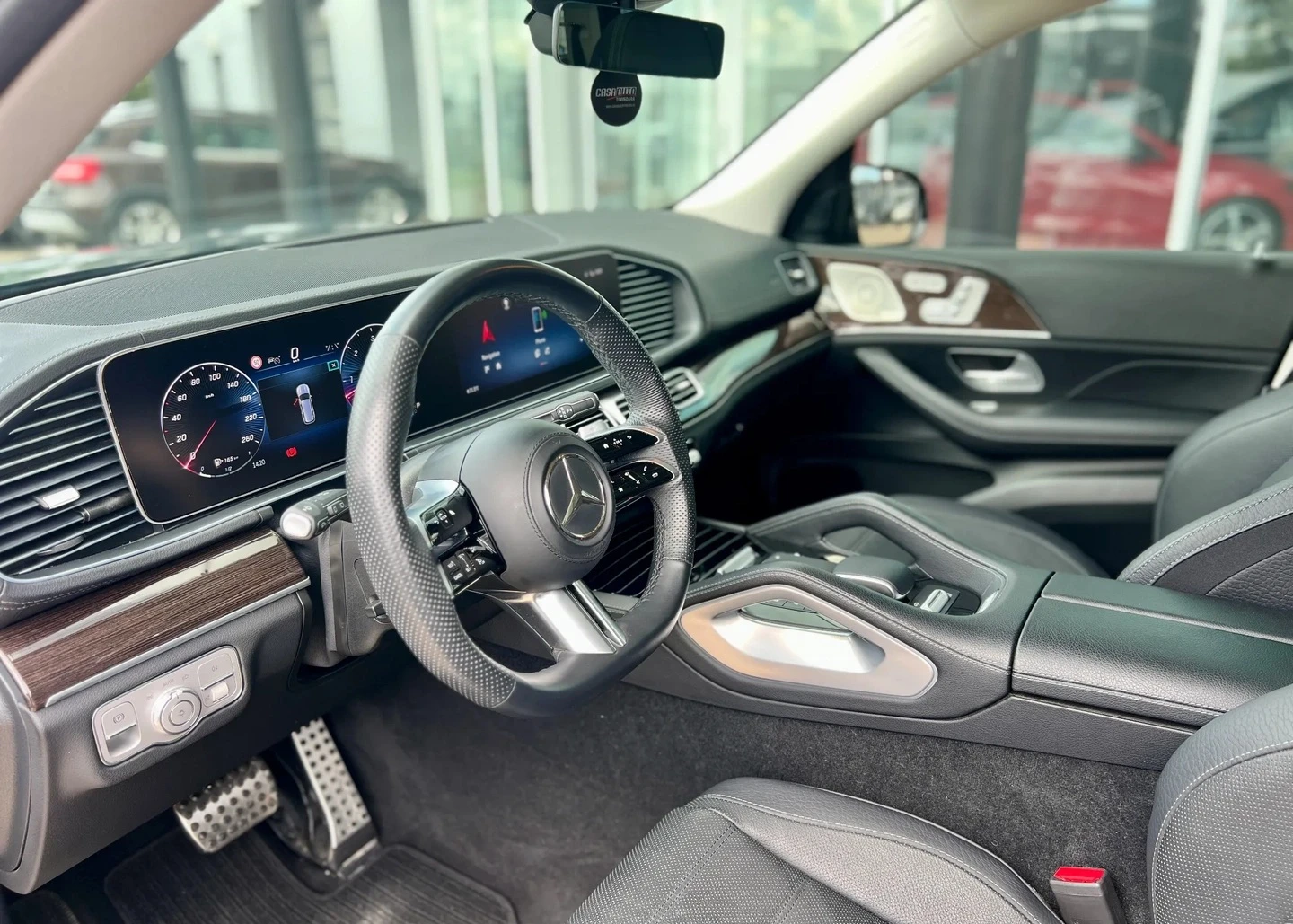 Mercedes-Benz GLS 350 d 4MATIC AMG-Line, снимка 5 - Автомобили и джипове - 55889553
