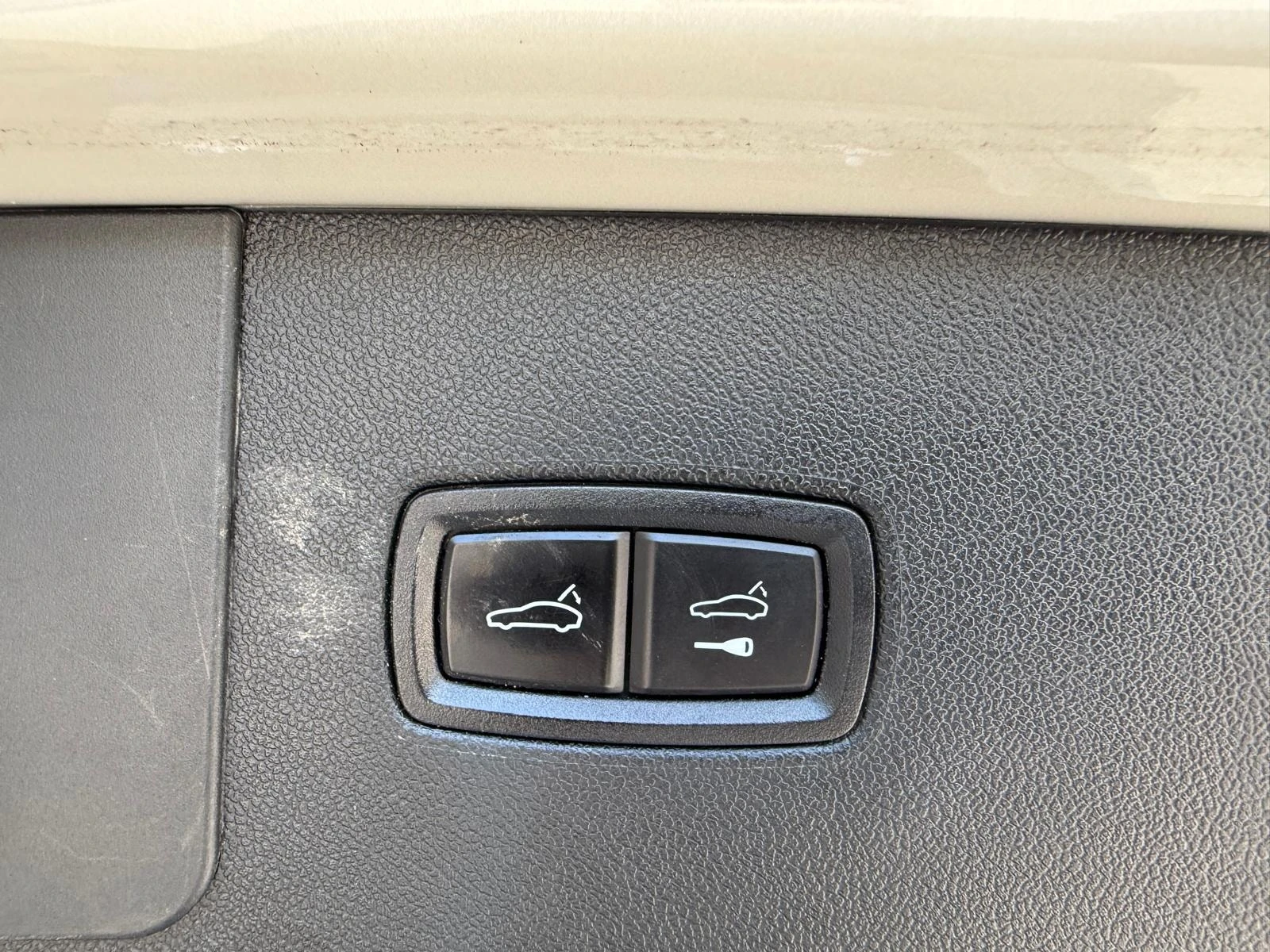 Porsche Cayenne * E Hybrid * CARFAX * ОПЦИЯ ЗА ФИНАНСИРАНЕ, снимка 11 - Автомобили и джипове - 56156386