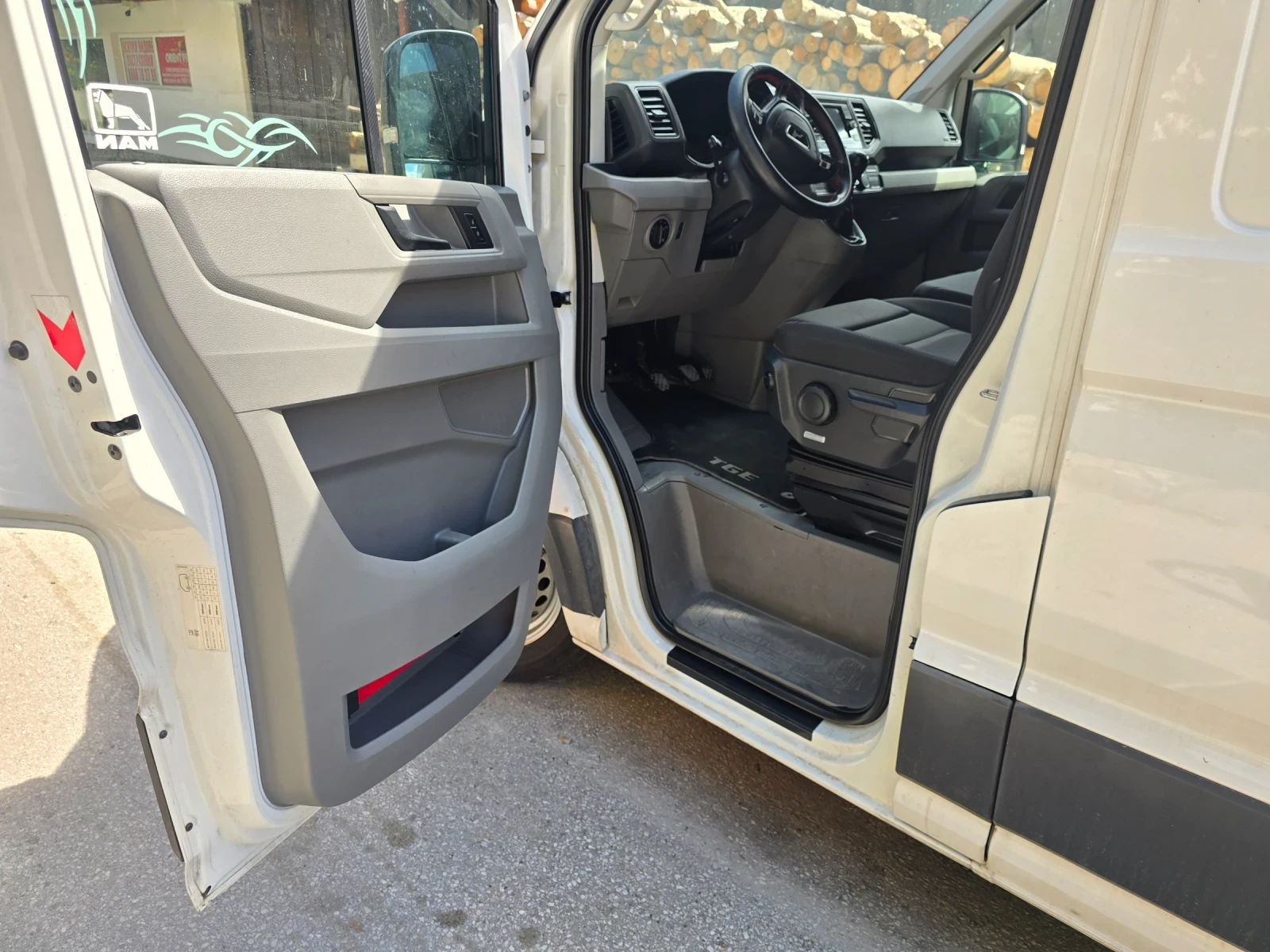 VW Crafter maxi MAN 3-180 euro 6B - изображение 8