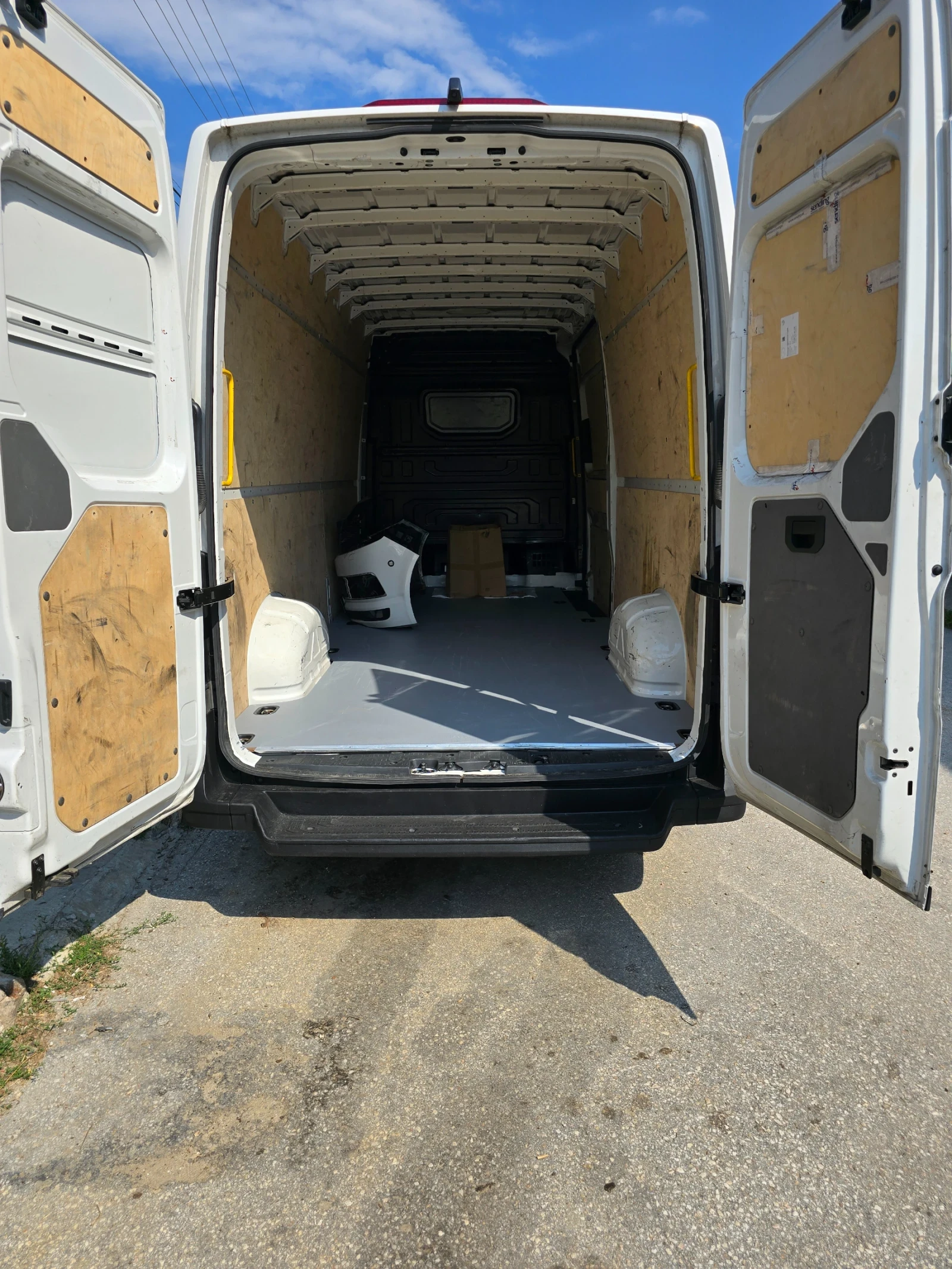 VW Crafter maxi MAN 3-180 euro 6B - изображение 3