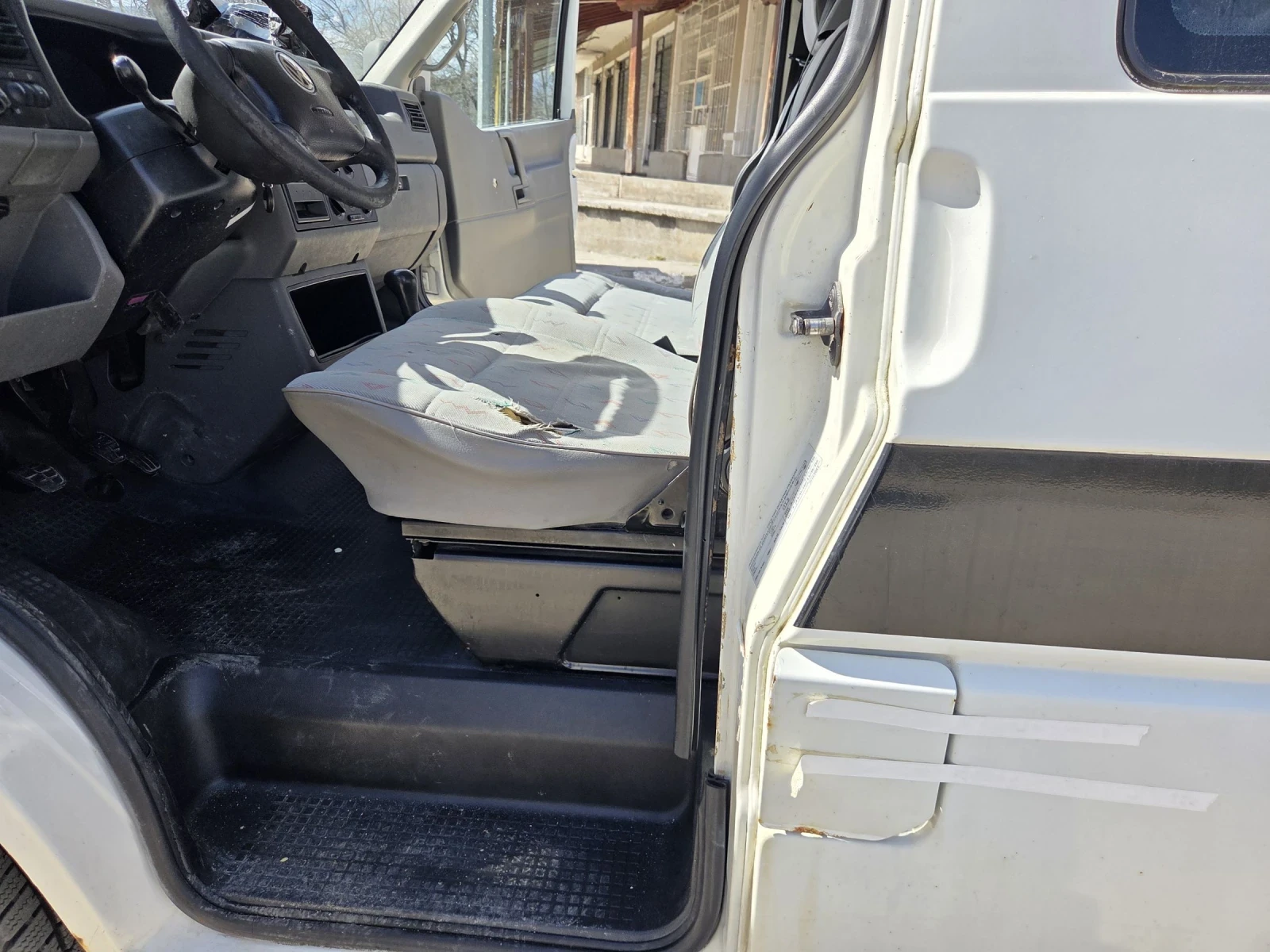 VW Transporter 8+ 1 2.5 102 кс* КЛИМА * МАКСИ , снимка 8 - Бусове и автобуси - 53768704