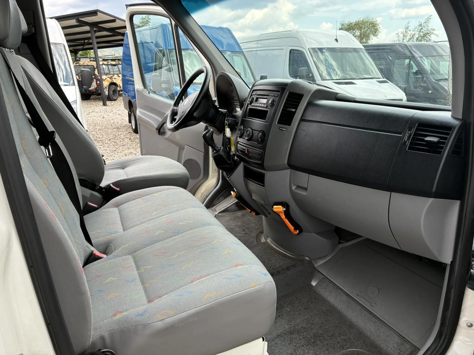 VW Crafter 2.5TDI 9������ KLIMA | Mobile.bg � ����������� 8