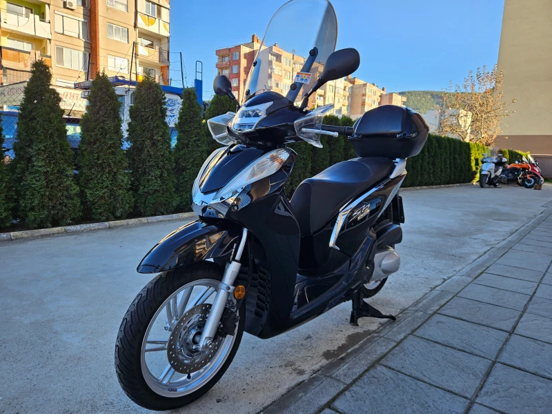 Honda Sh 300ie, ABS, Keyless, Led, 2019г., снимка 6 - Мотоциклети и мототехника - 48302593