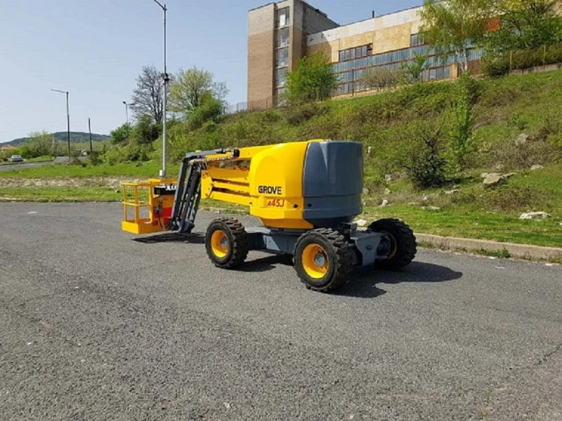 Автовишка Grove A 45J 4x4, снимка 2 - Индустриална техника - 49660054
