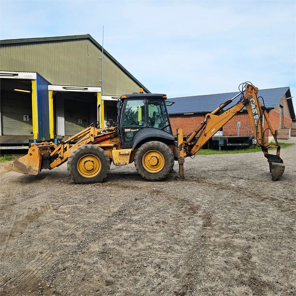 Багер Case  695 Super R