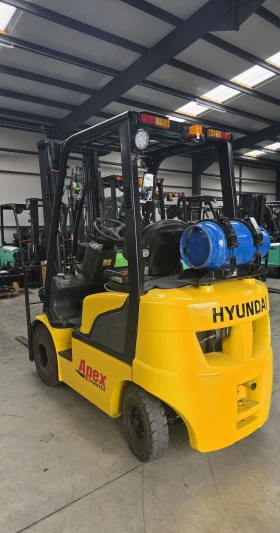 Мотокар Hyundai 2 тона Газокар , снимка 2