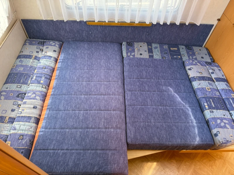 Каравана Fendt 470 Platin, снимка 7 - Каравани и кемпери - 50334603