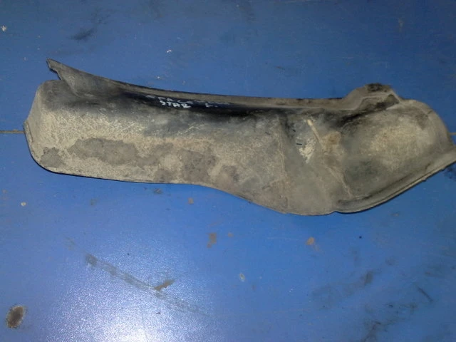 подкалник заден ляв за Мицубиши Спейс Стар 1.3и (з)