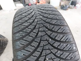 Гуми Всесезонни 225/45R17, снимка 1 - Гуми и джанти - 44493590