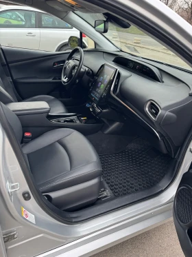 Toyota Prius FACELIFT 1.8 Plug in Hybrid, снимка 14