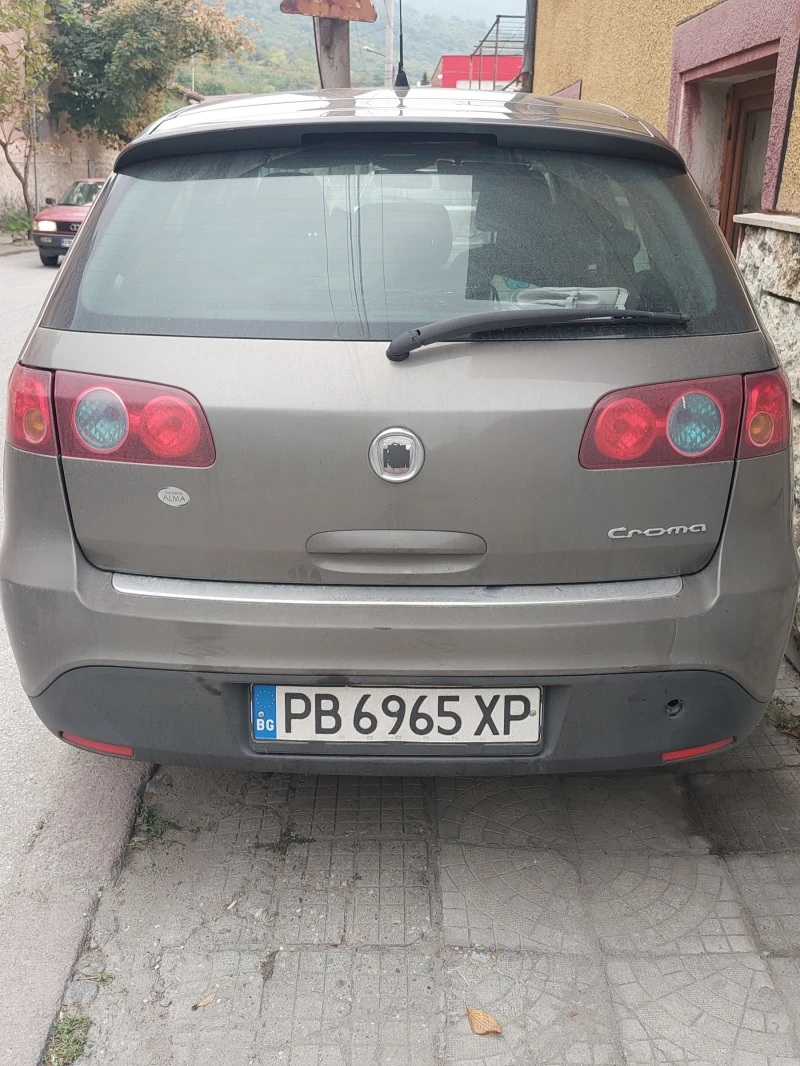 Fiat Croma Комби, снимка 2 - Автомобили и джипове - 47092289