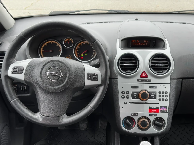 Opel Corsa 1.3CDTI/FACELIFT/ИТАЛИЯ, снимка 13 - Автомобили и джипове - 48318892