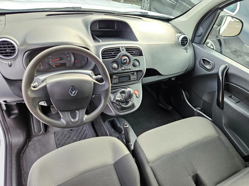 Renault Kangoo 1.5DCI/90k.c./КЛИМАТИК/БЛУТУТ/EURO 6B/ПЕРФЕКТНА!!!, снимка 12 - Автомобили и джипове - 48712841