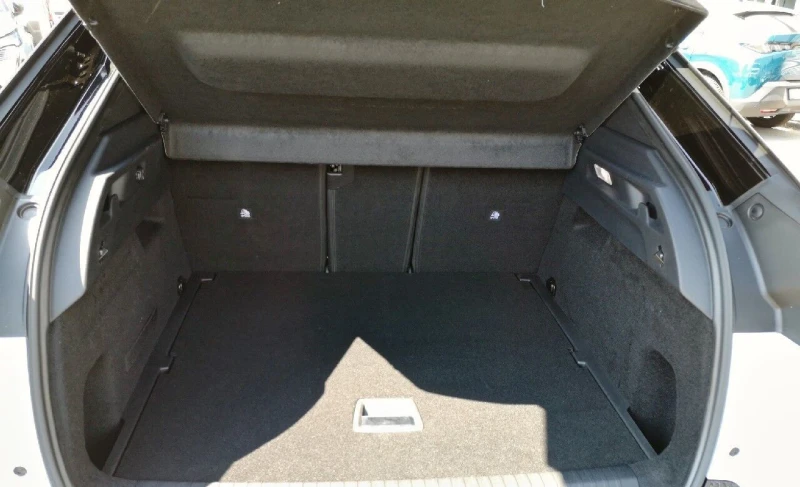 Peugeot 3008 ELECTRO/210HP/GT/360/PANO/NAVI/LED/AMBI/KLESS/568v, снимка 8 - Автомобили и джипове - 50565782