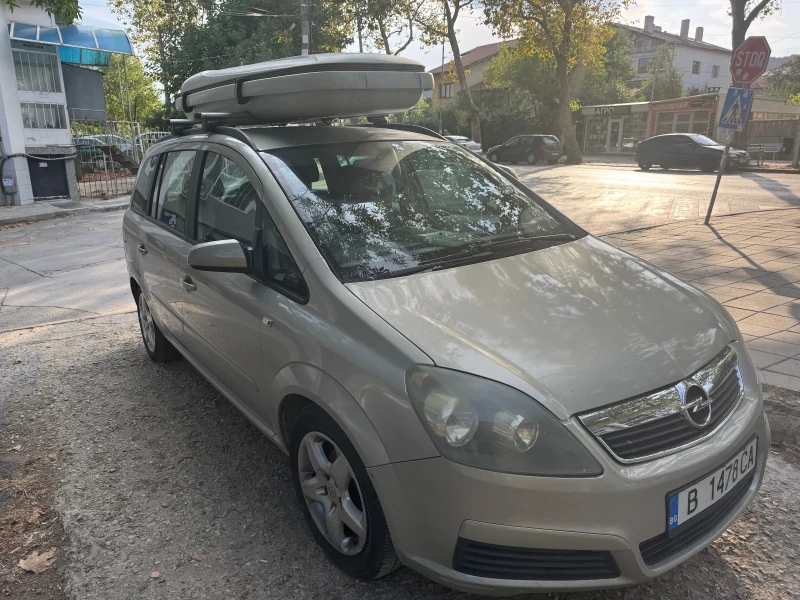 Opel Zafira 1.6, снимка 4 - Автомобили и джипове - 51478142