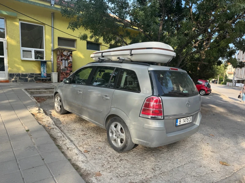 Opel Zafira 1.6, снимка 3 - Автомобили и джипове - 51478142