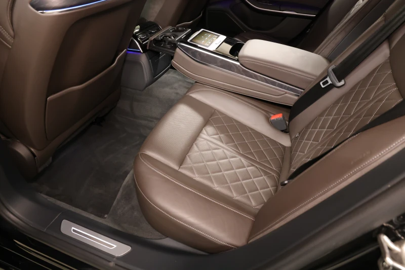 Audi A8 50 TDI Quattro Sport Paket, снимка 14 - Автомобили и джипове - 51894366