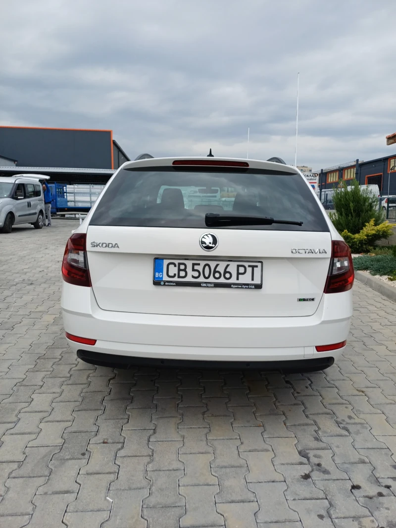 Skoda Octavia 1.5 G-TEC Метан CNG DSG, снимка 5 - Автомобили и джипове - 52346854