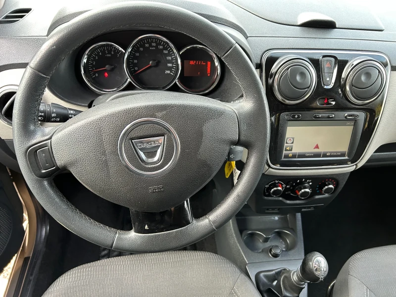 Dacia Lodgy 1.5DCi/ 7 МЕСТА/110К.С./6 СКОРОСТИ, снимка 12 - Автомобили и джипове - 52309747