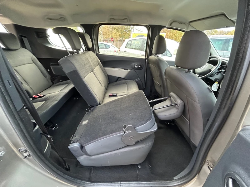 Dacia Lodgy 1.5DCi/ 7 МЕСТА/110К.С./6 СКОРОСТИ, снимка 14 - Автомобили и джипове - 52309747