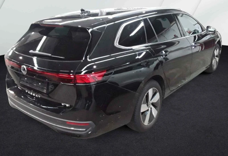 VW Passat Variant 1, 5e TSI DSG.110 KW.KAMERA.NAVI.LED, снимка 2 - Автомобили и джипове - 52748734