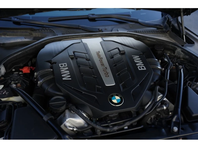 BMW 650 * АВТО КРЕДИТ* ЦЕНА ДО БГ * СЕРВИЗНА ИСТОРИЯ * , снимка 8 - Автомобили и джипове - 52867311