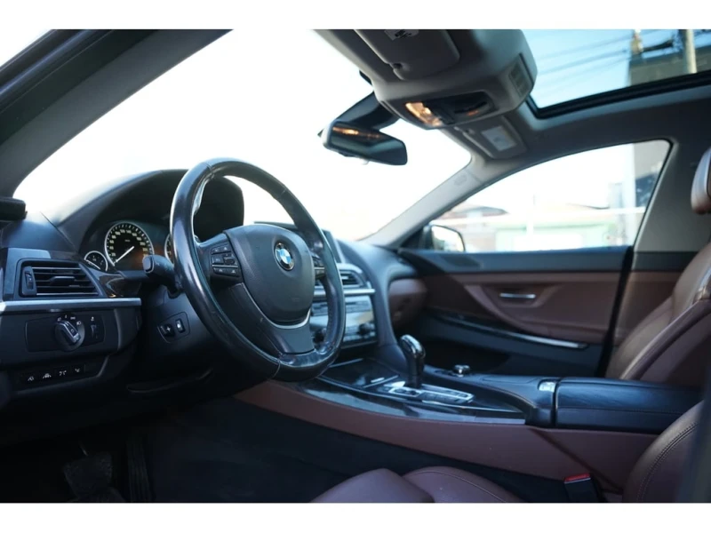 BMW 650 * АВТО КРЕДИТ* ЦЕНА ДО БГ * СЕРВИЗНА ИСТОРИЯ * , снимка 11 - Автомобили и джипове - 52867311