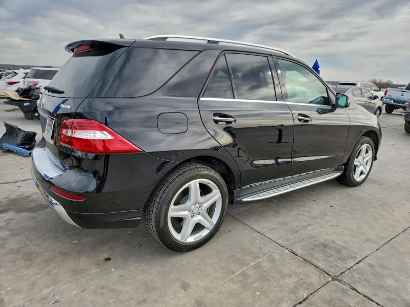Mercedes-Benz ML 550, снимка 3 - Автомобили и джипове - 53095420